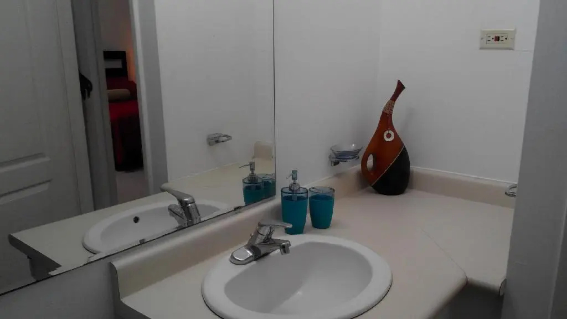 Signature's 21 At the Country Club