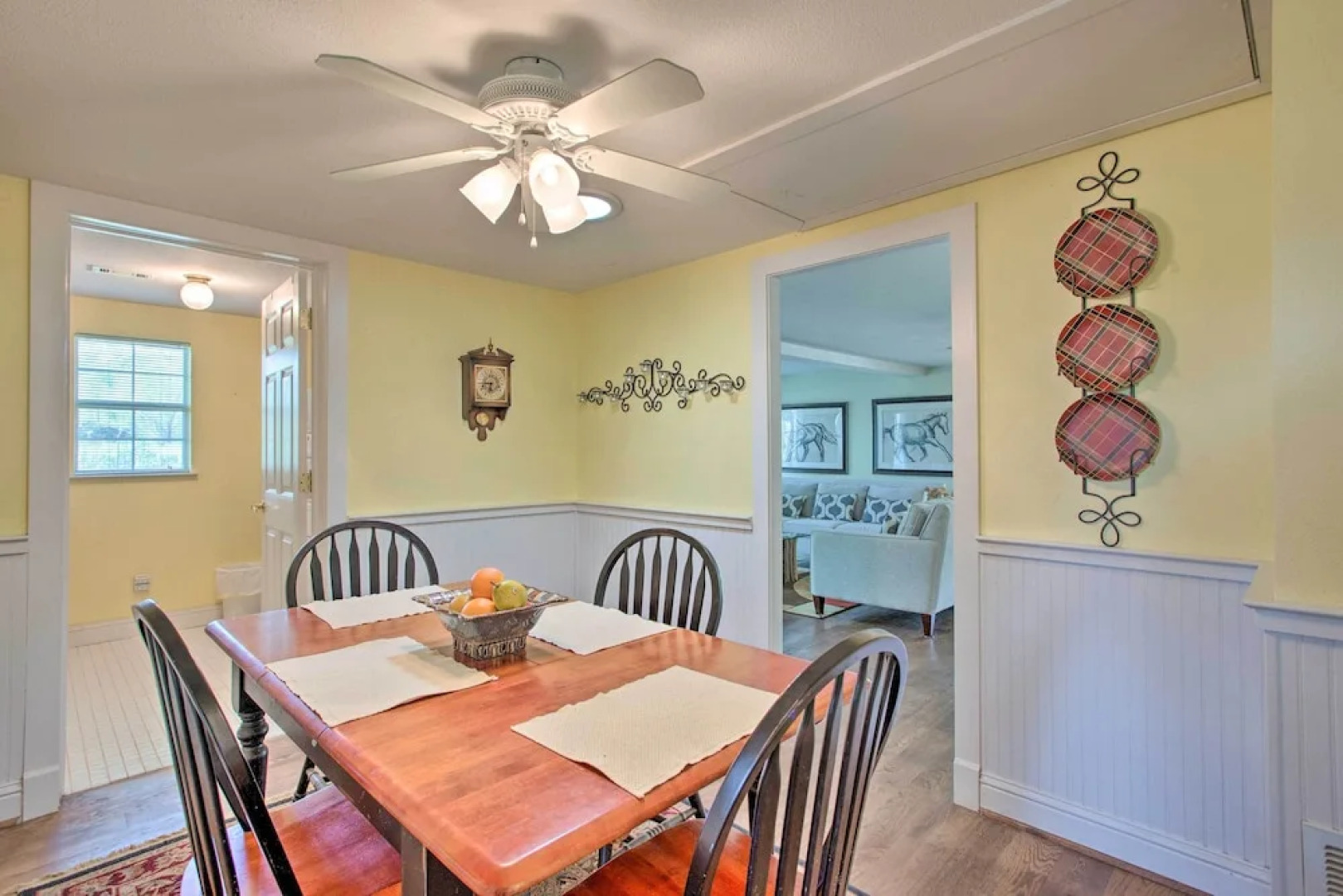 Lovely Pottsboro Home w/ Patio & Fire Pits!