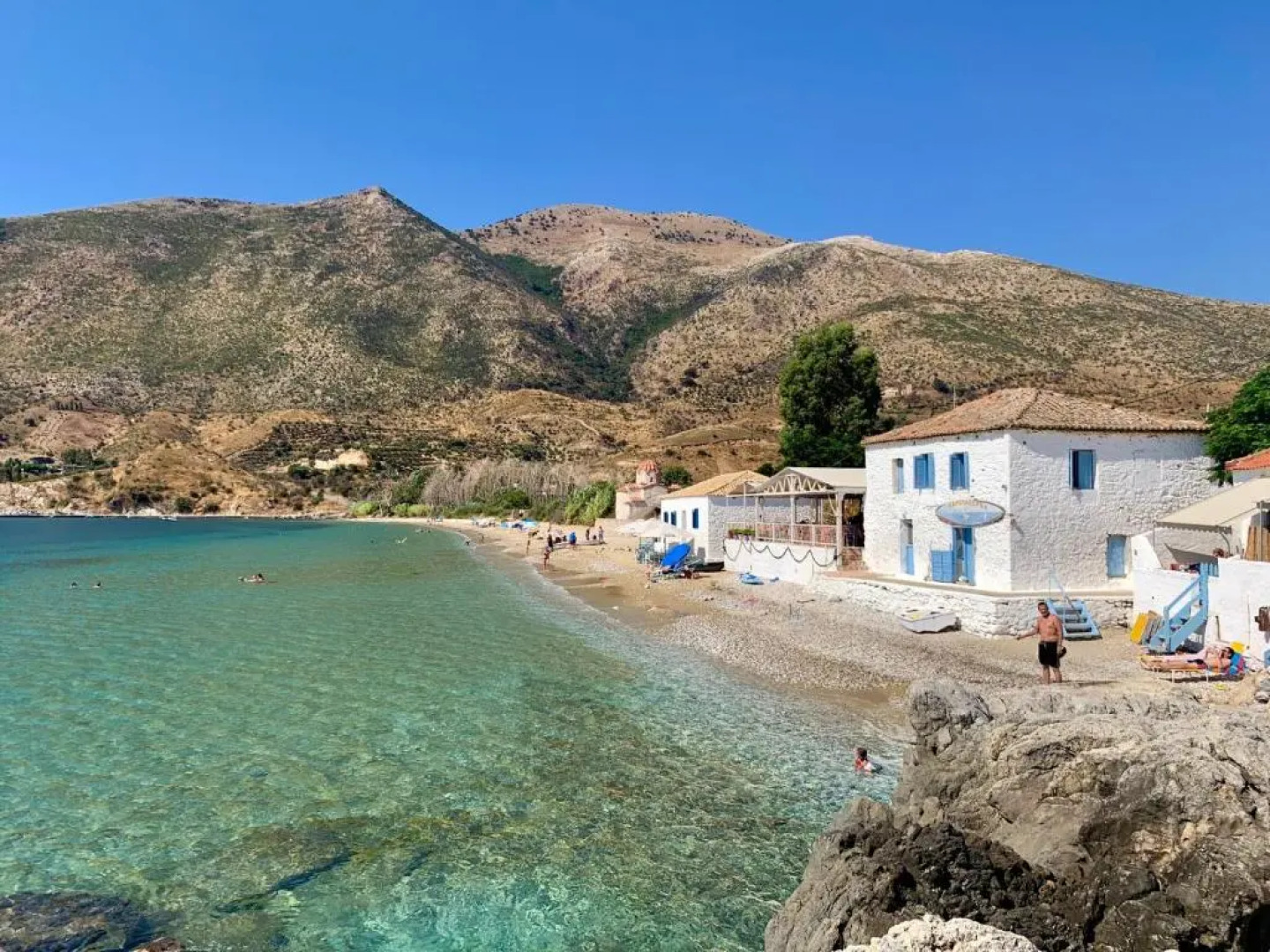 Traditional Stone House - Individual - 4-8 persons