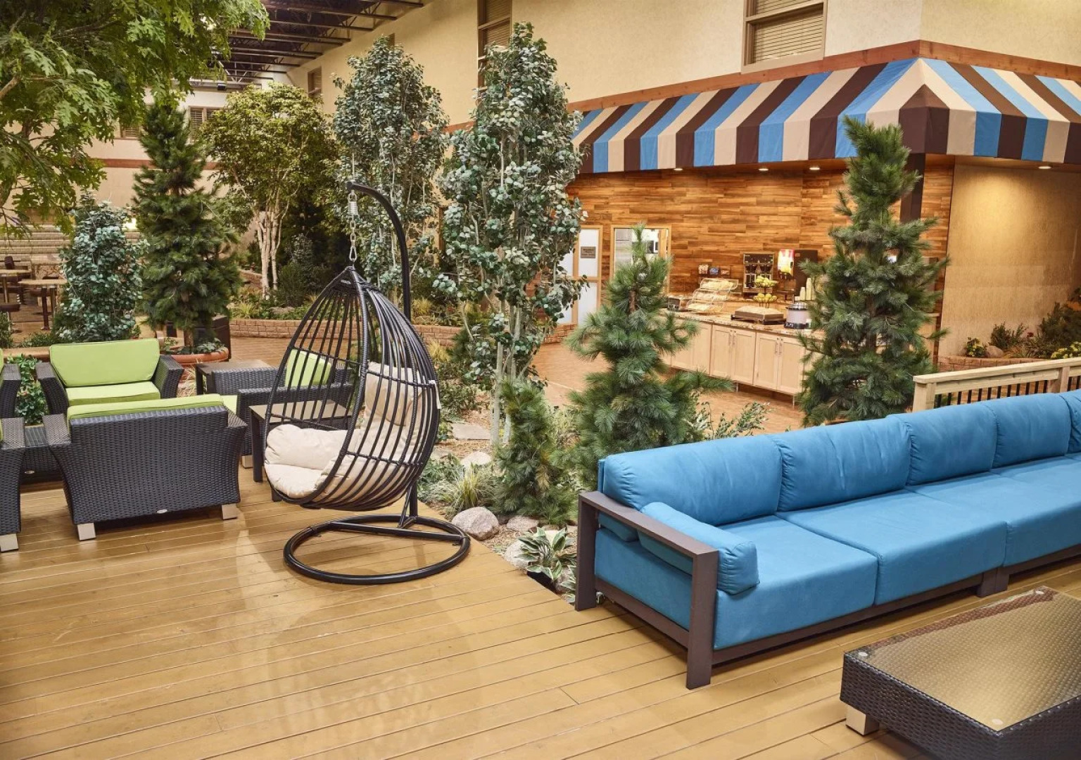 LivINN Suites Fridley