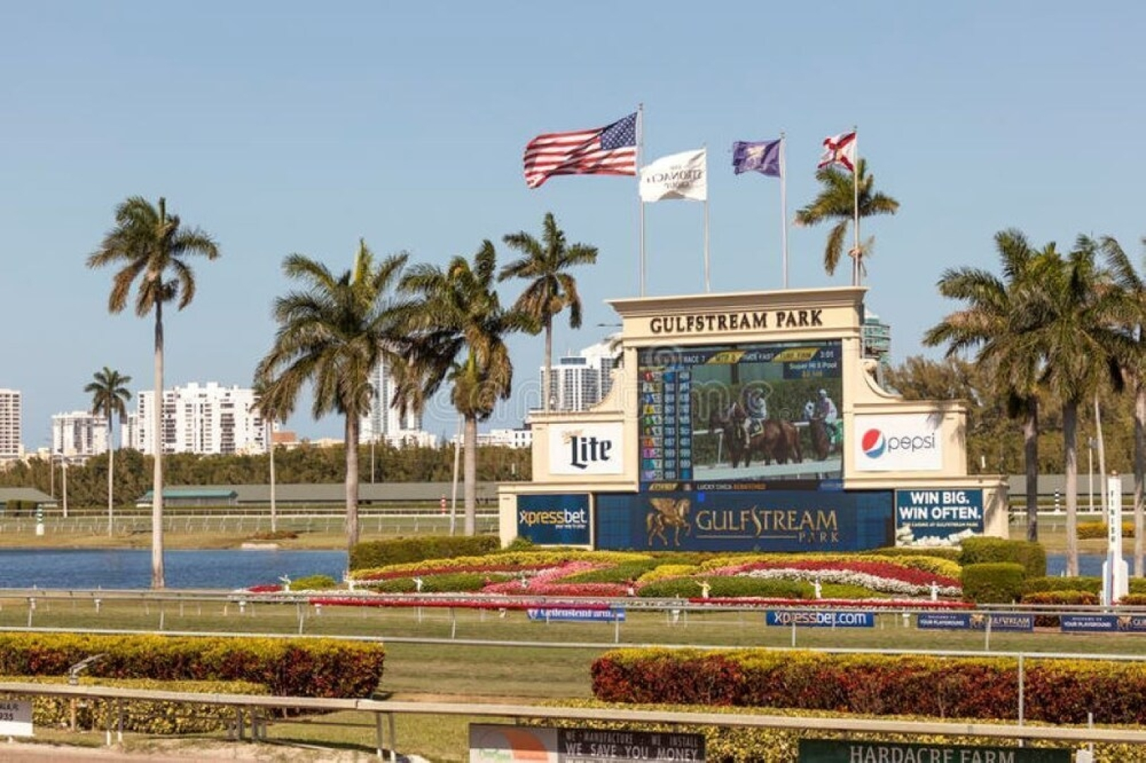 Gorgeous gem, walk from the Ocean!!