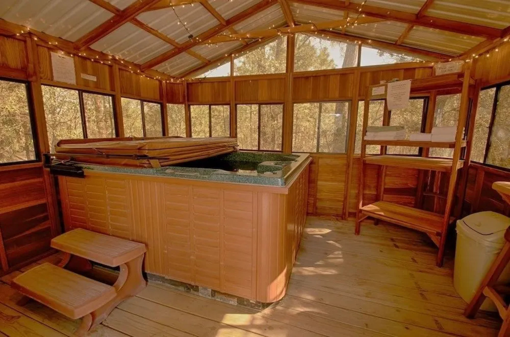 Bear Creek Motel And Cabins