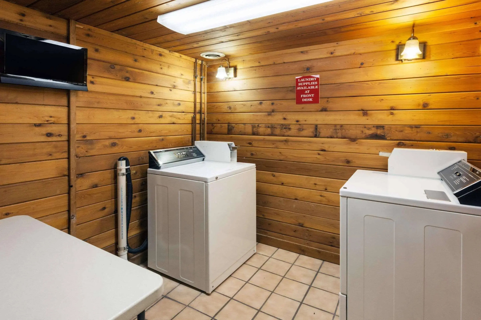 Ramada Plaza Hotel Ojibway