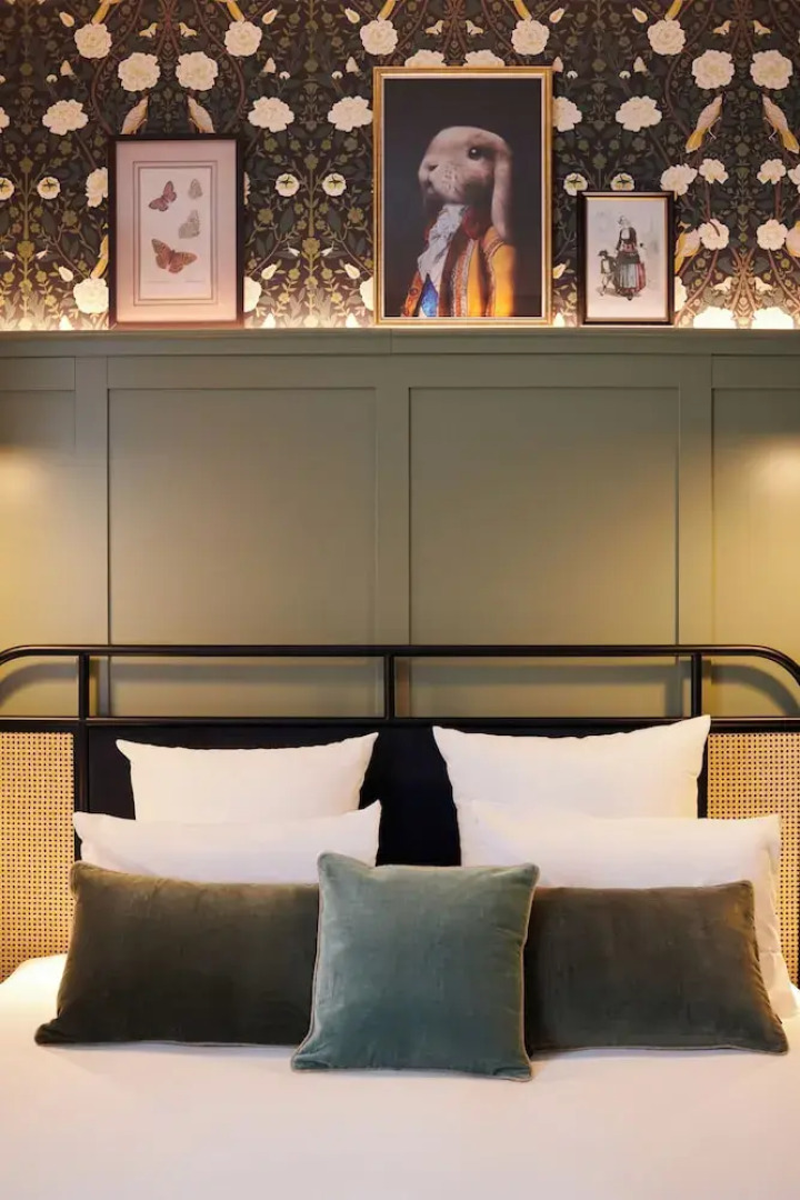 Square Lodge Hotel La Roche Sur Yon - Handwritten Collection