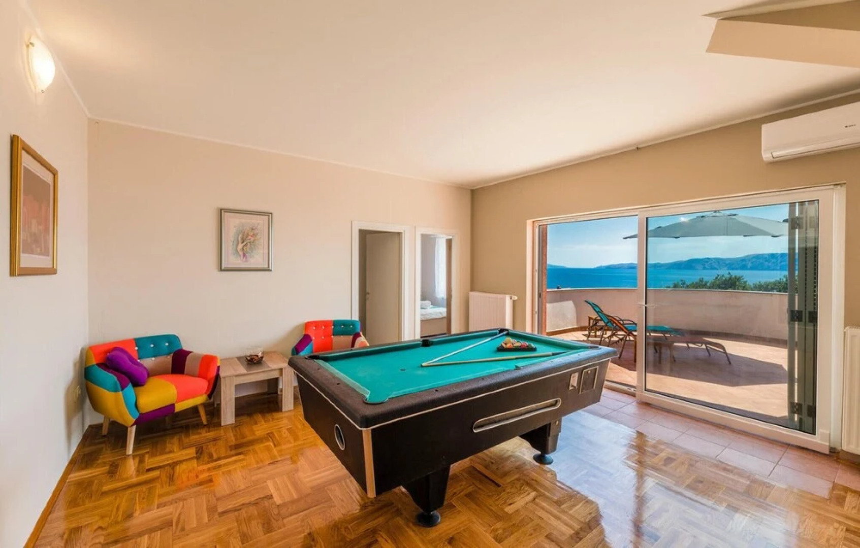 Nice Home in Novi Vinodolski With Wifi and 5 Bedrooms