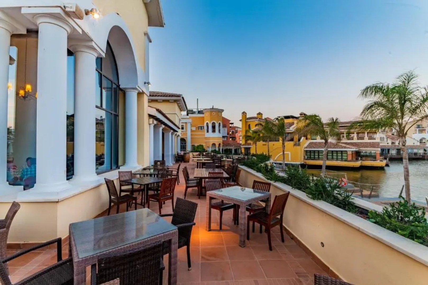 Nice Pool Views Apartment with 2 Bedrooms - BA412LT