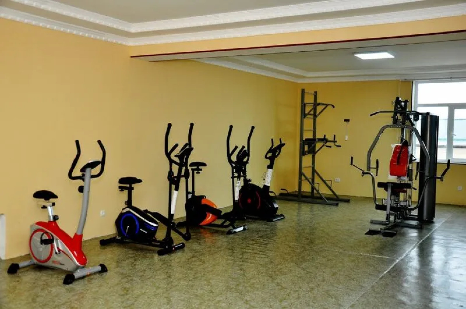 Олтин Водий