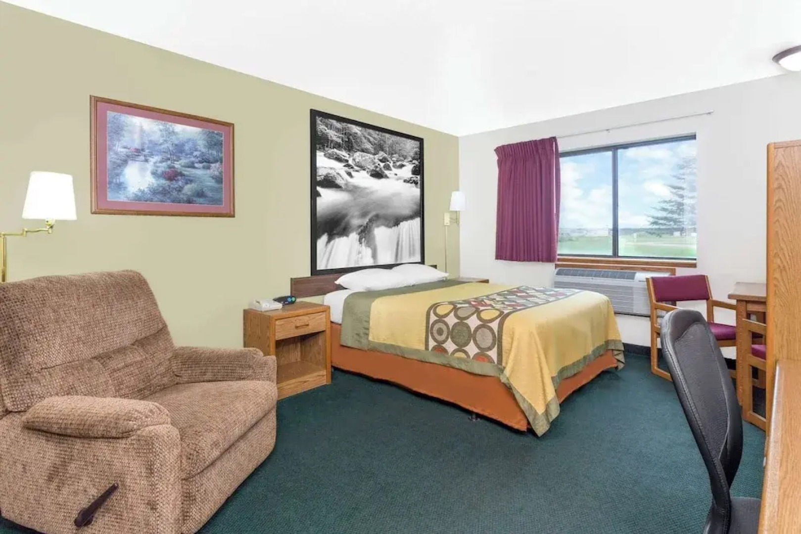 Super 8 Motel - Antigo