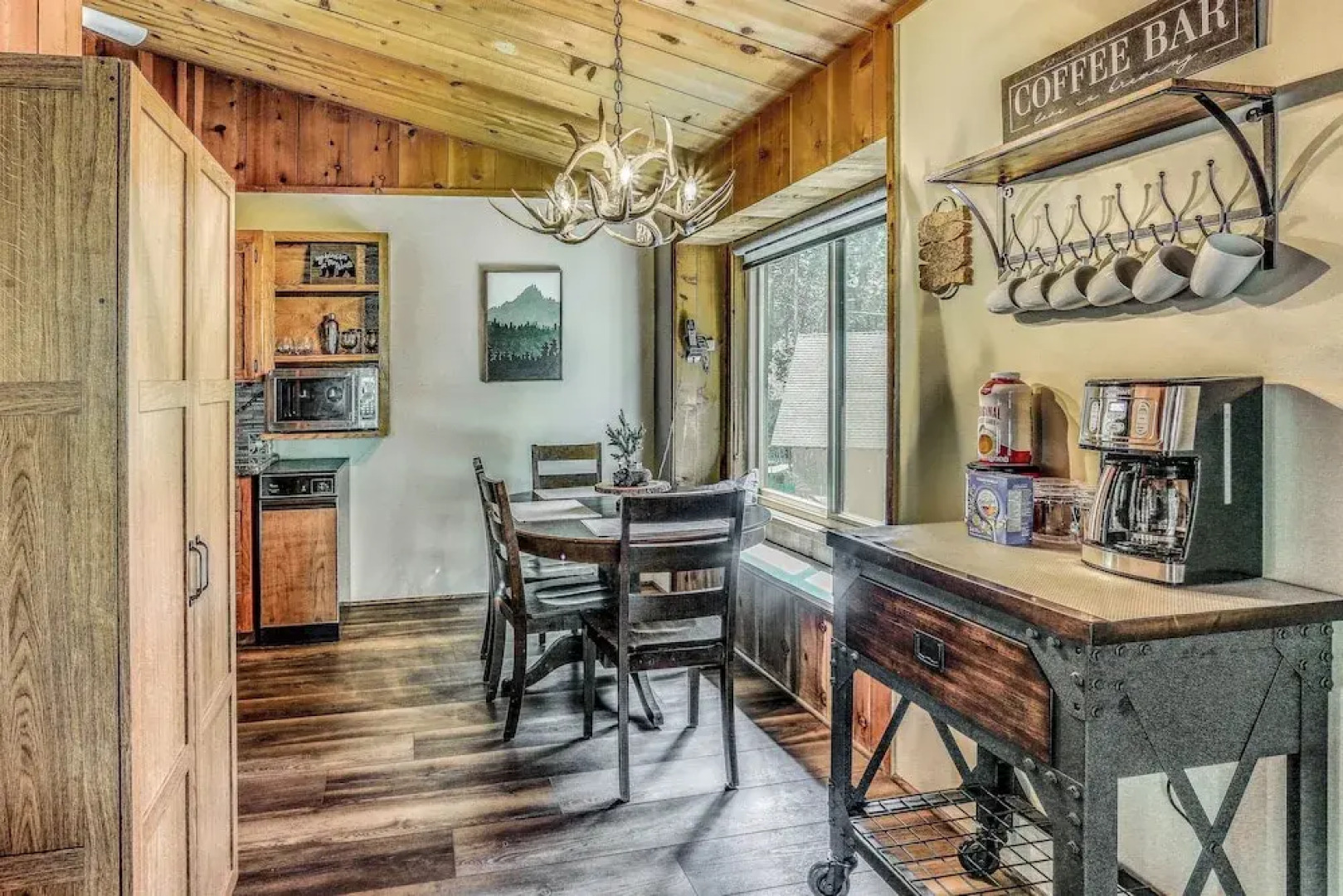 3 Mi to Shaver Lake: Cozy 'bears Hideaway' Cabin!