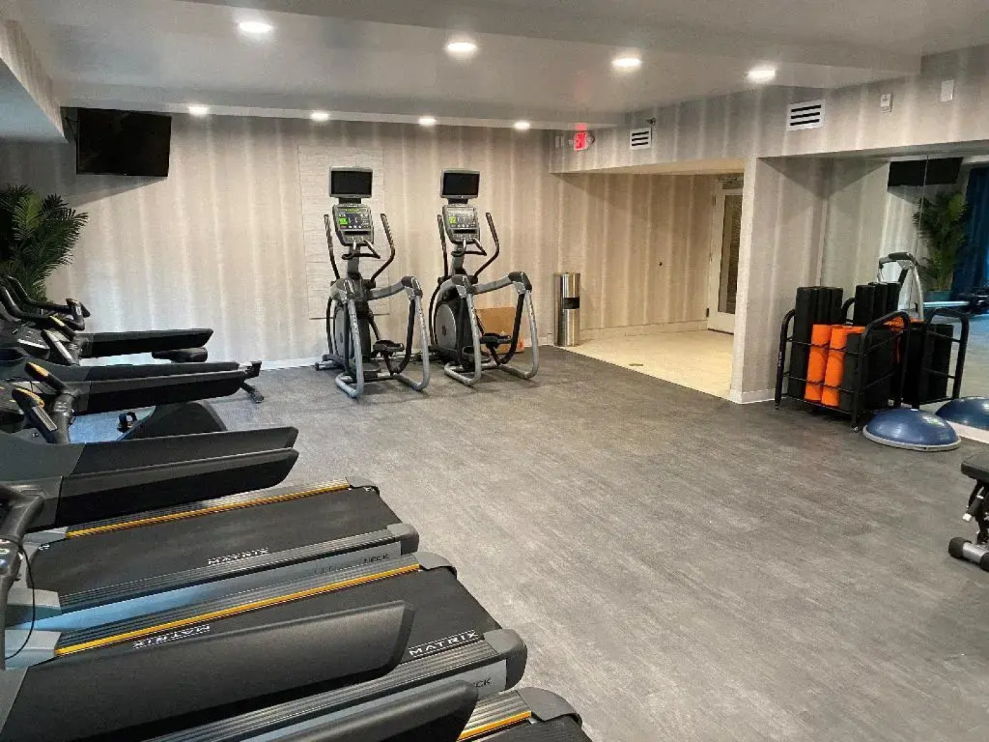 Crowne Plaza Phoenix - Chandler Golf Resort by IHG