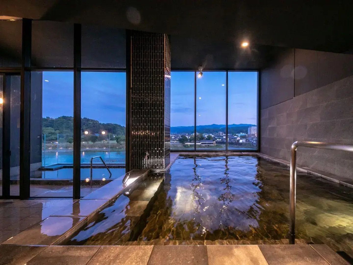 Hitoyoshi Onsen Nabeya