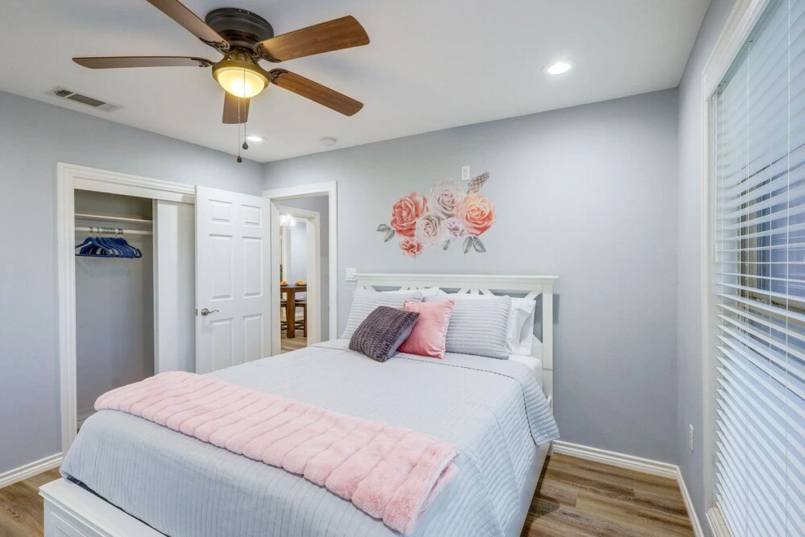 Sunny Hearne Home Near Universities!