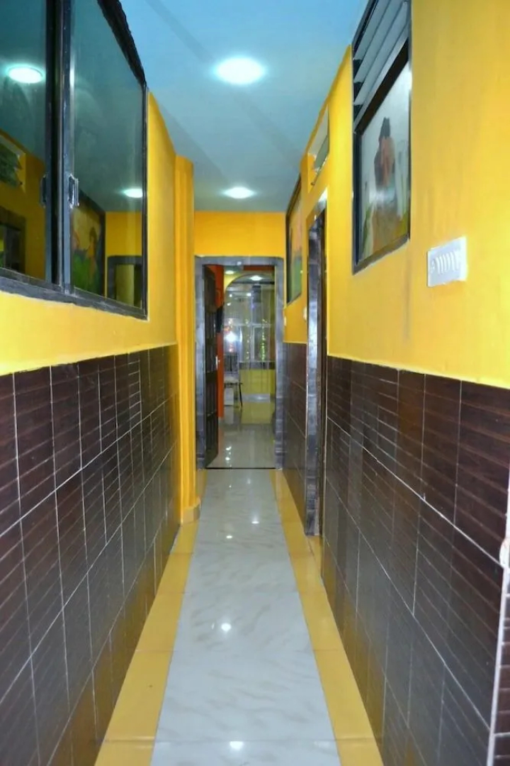 Hotel Mrignayani Pachmarhi