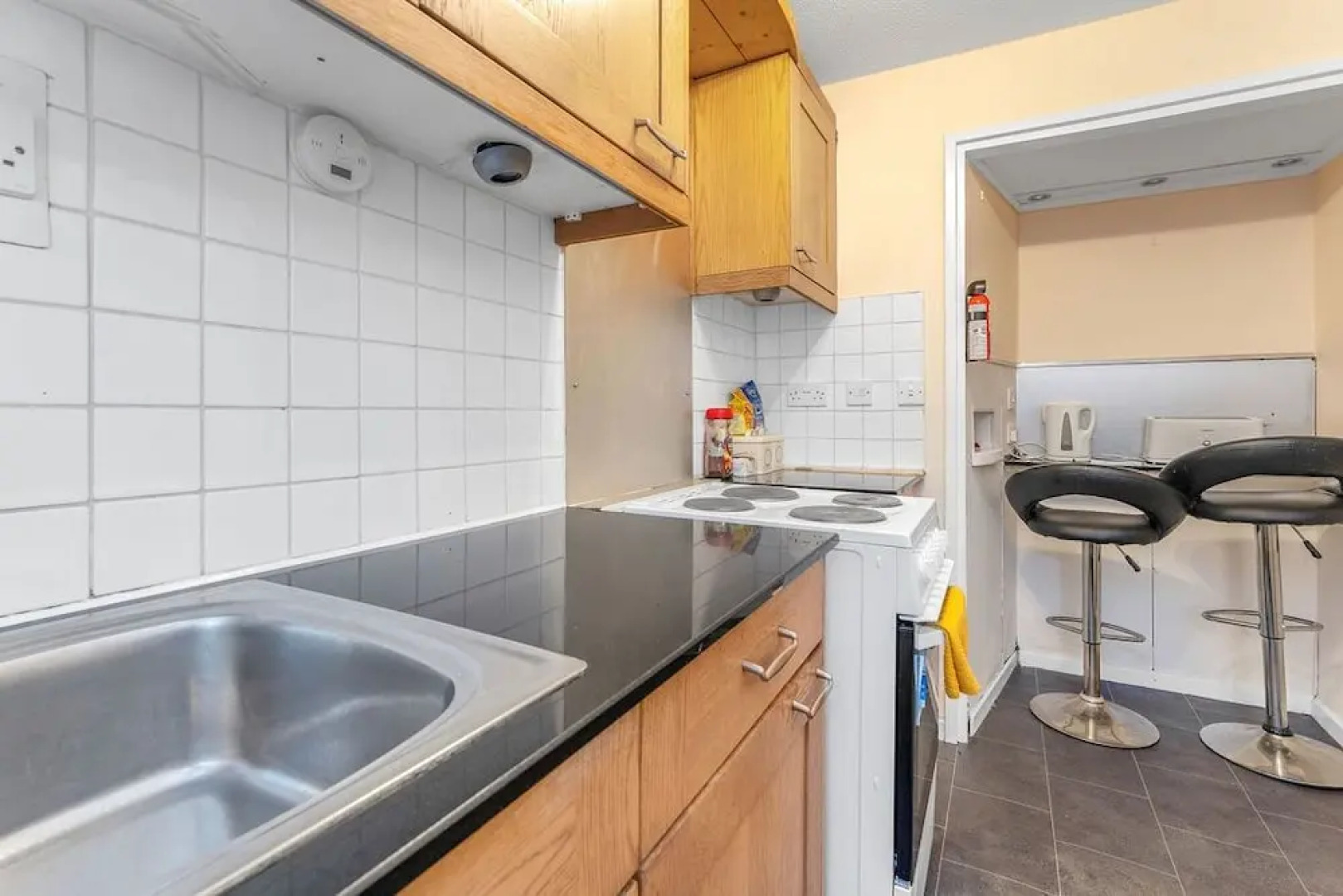 Tony Asga Apartments - Sakina Apartment