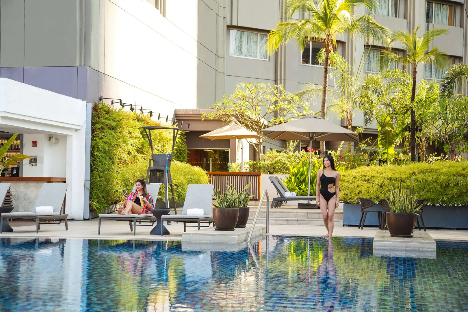 Makati Shangri-La, Manila