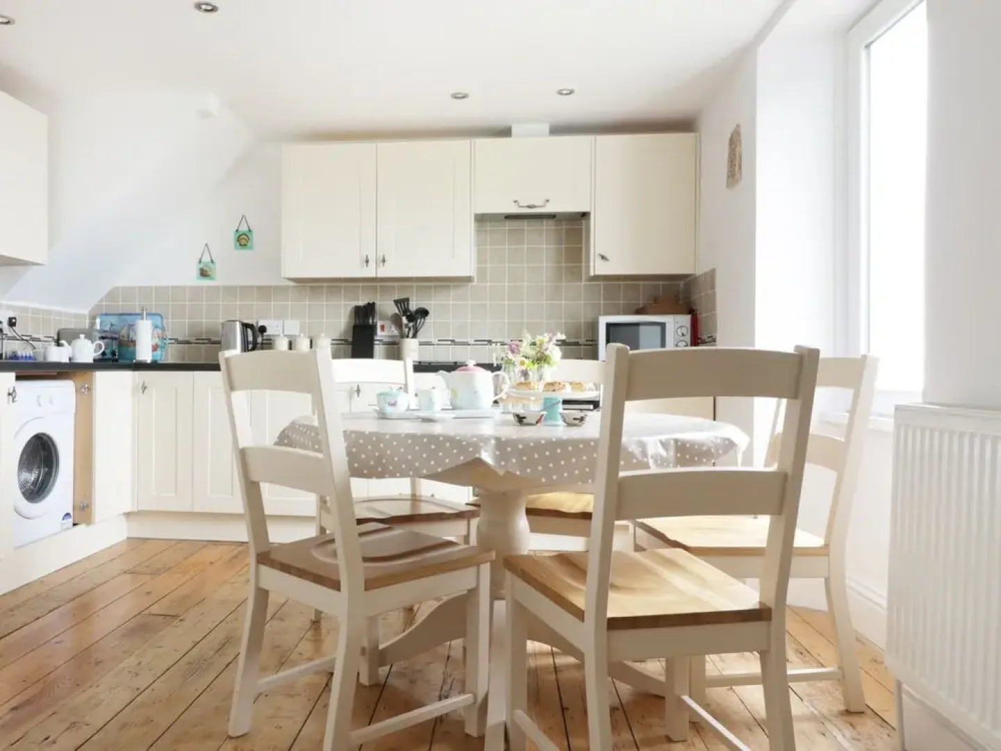4 Coastguard Cottages