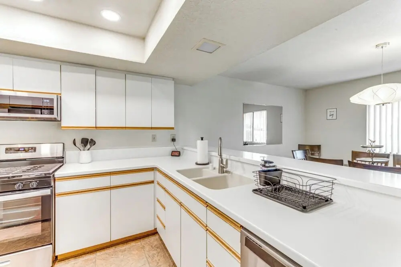 Golf, Hike & Relax: Cathedral City Condo