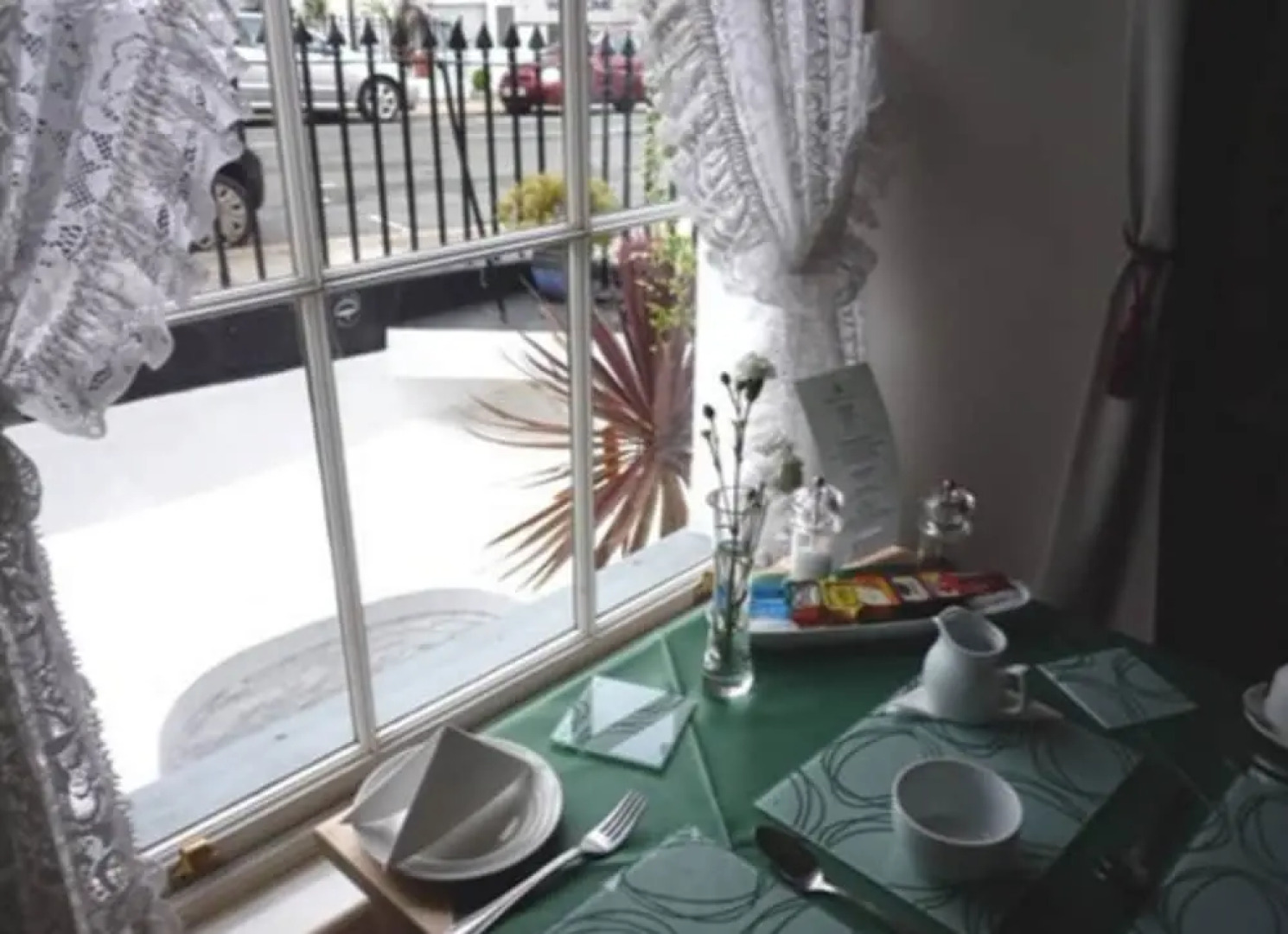 Rainbow Lodge - Guest house