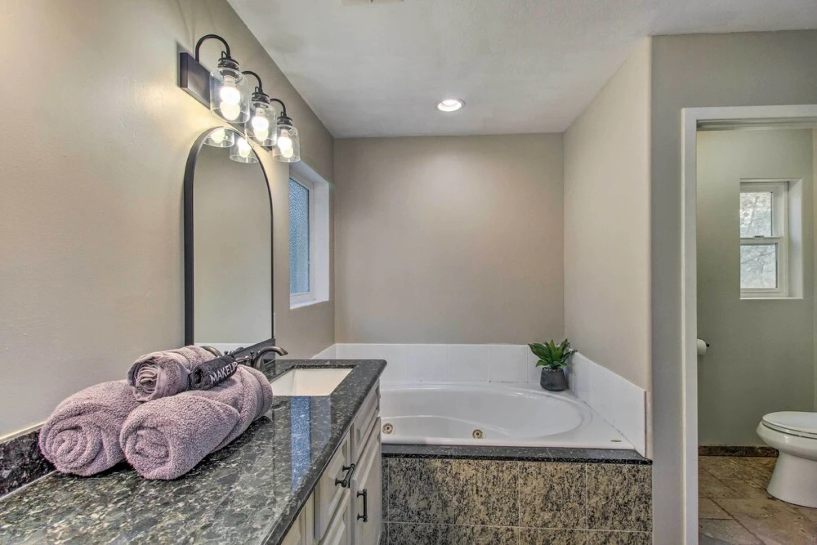 2 Mi to Lake: Marvelous Pinetop Home w/ Fireplaces