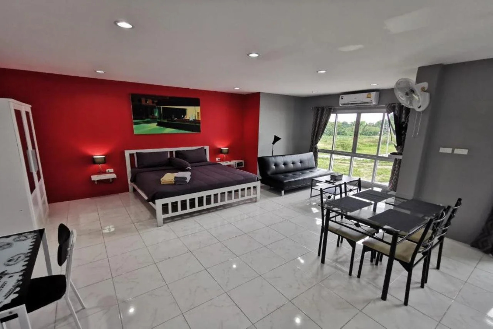 Karon Studio Apartment