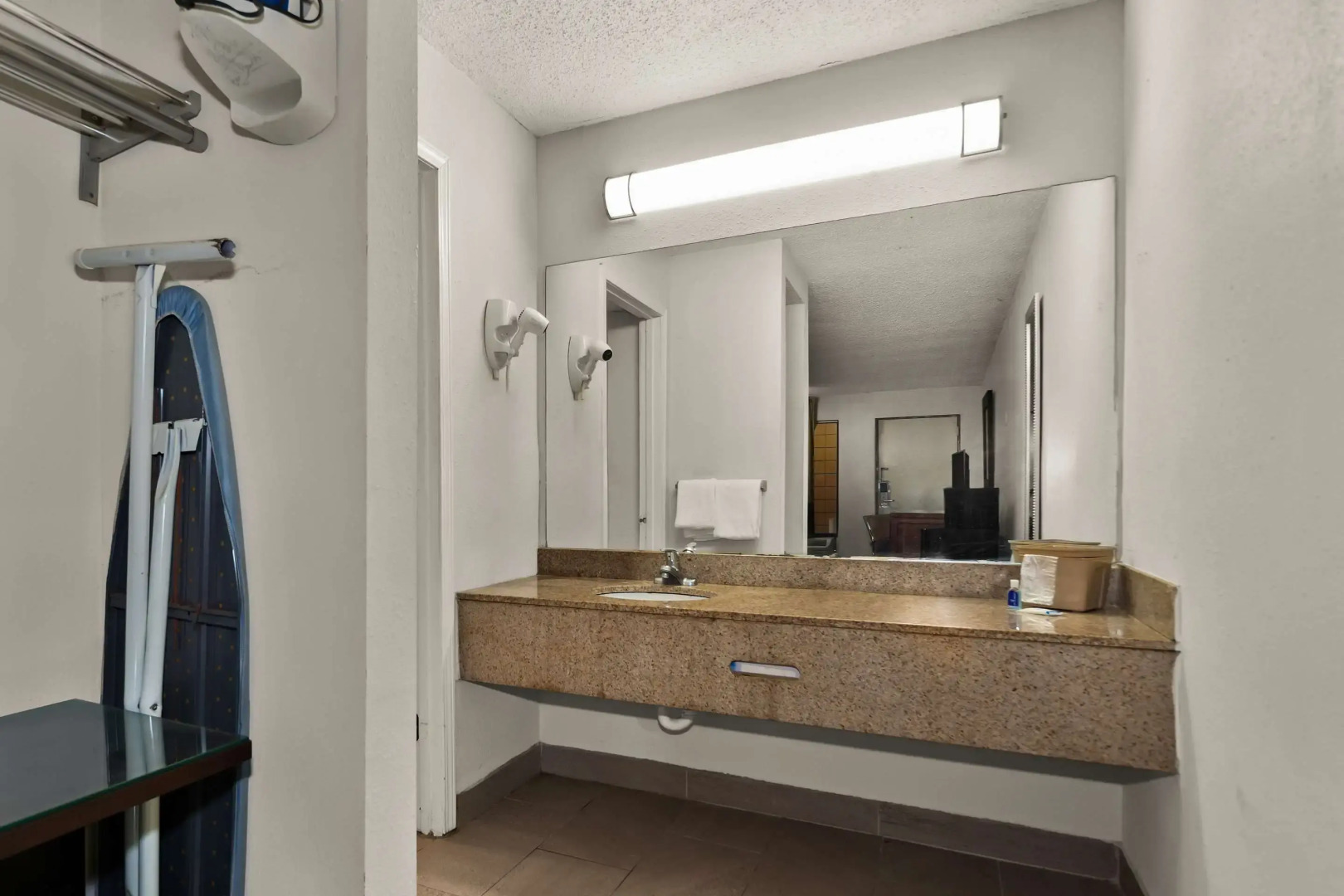 Rodeway Inn Lumberton Central