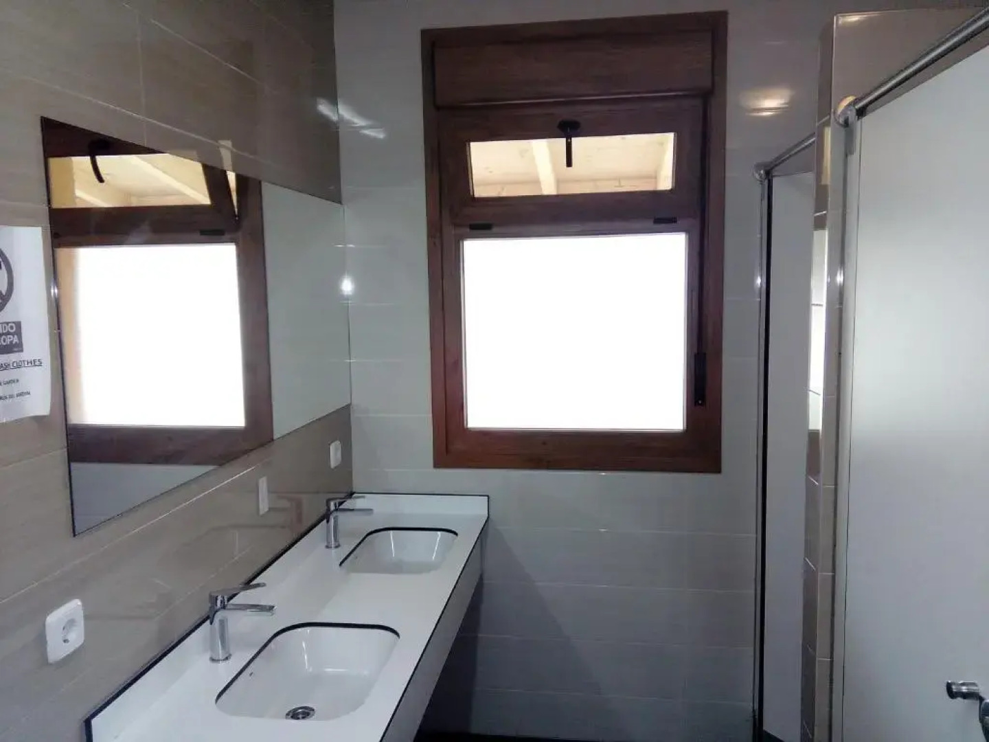 Hornillos Meeting Point (Pilgrim Hostel)