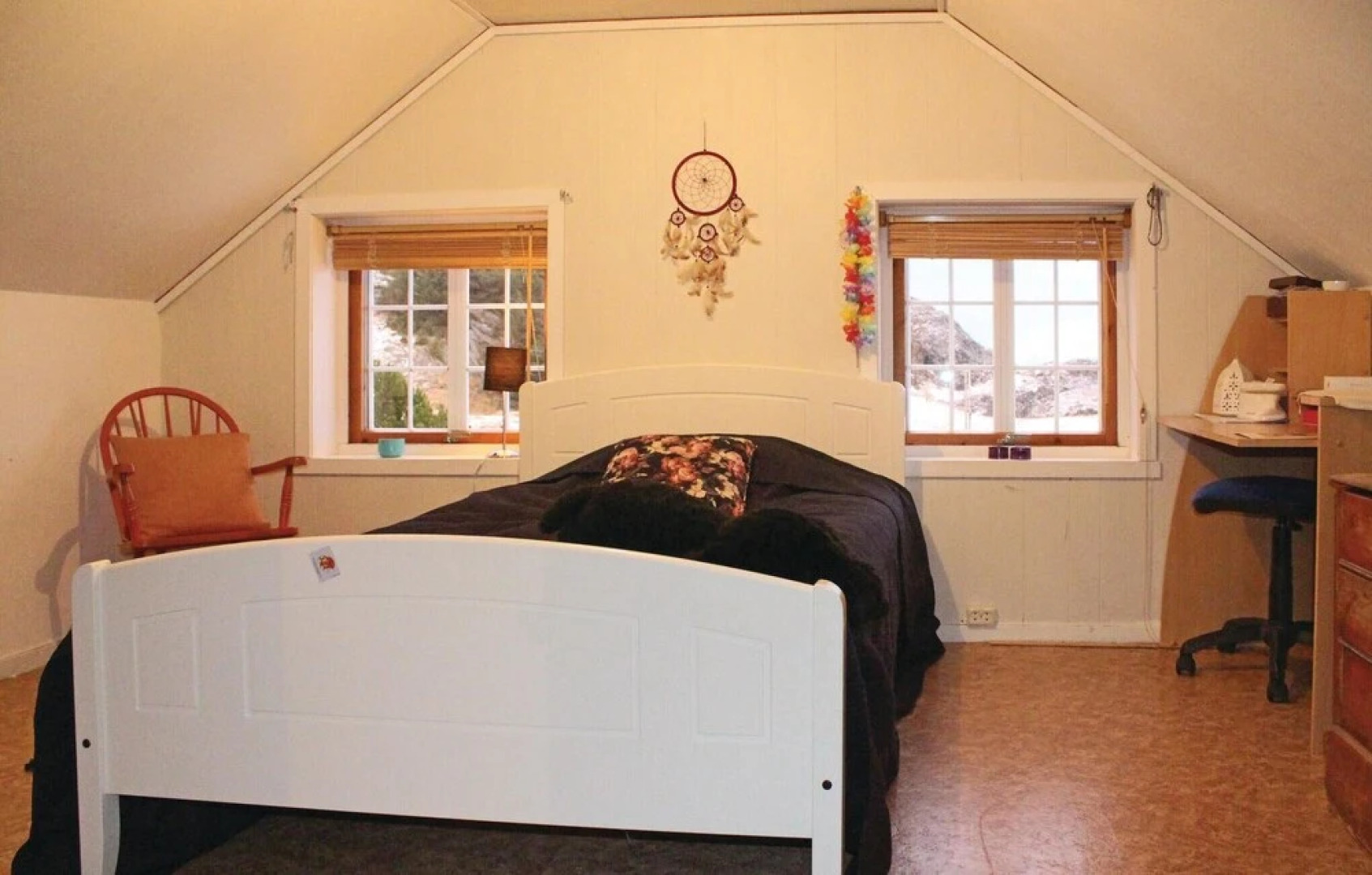 Stunning Home in Rogndalsvåg With 3 Bedrooms and Internet