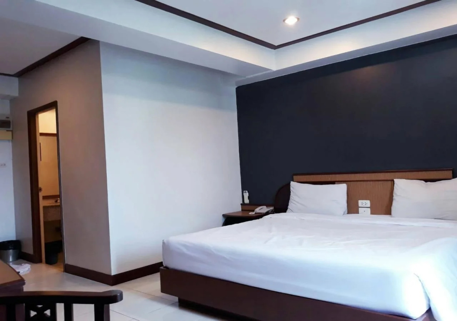 Wangburapa Grand Hotel