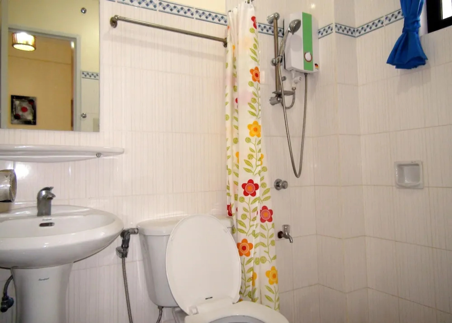 Squares Beachfront Apartments