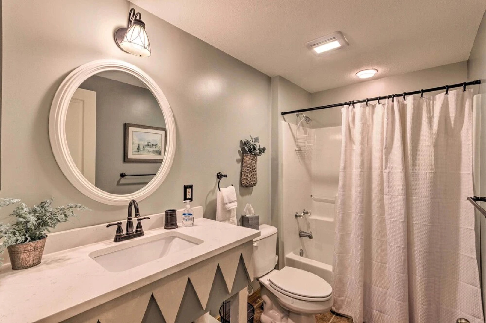 Mountain Air Condo w/ Deck & Views, Pets Welcome!