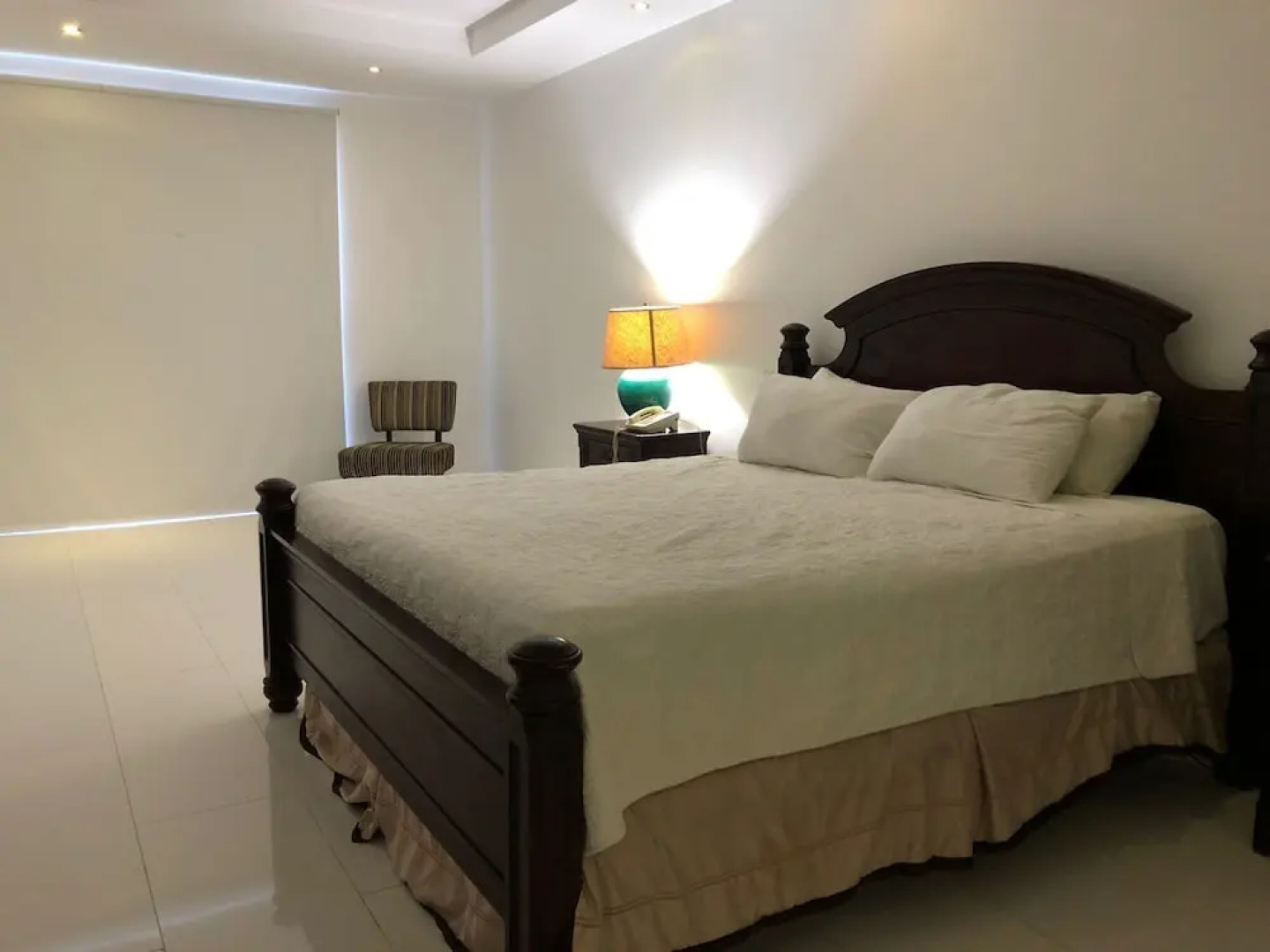 Golden House Hotel & Restaurant