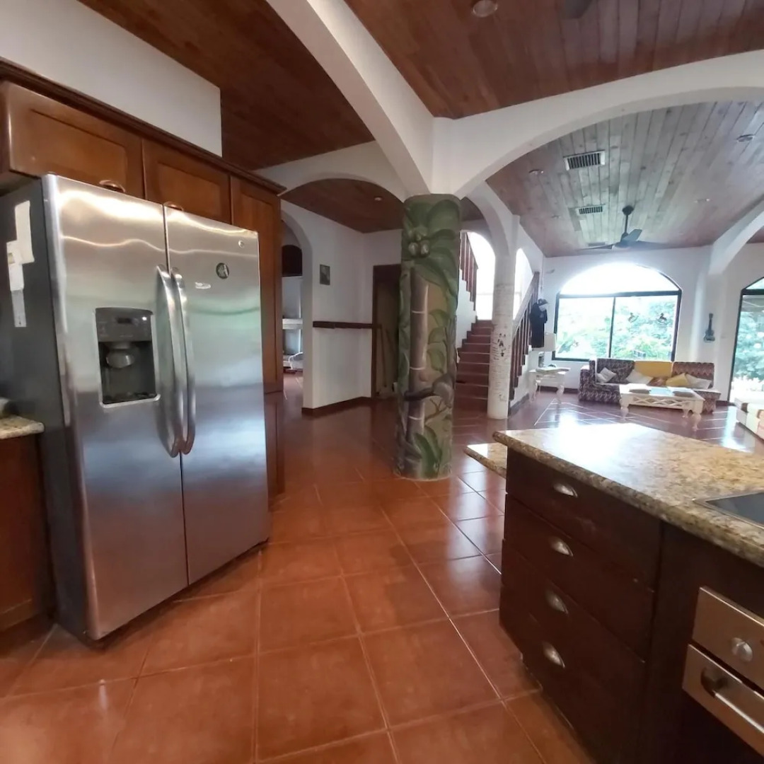 Casa Alice Surf Lodge - Hostel