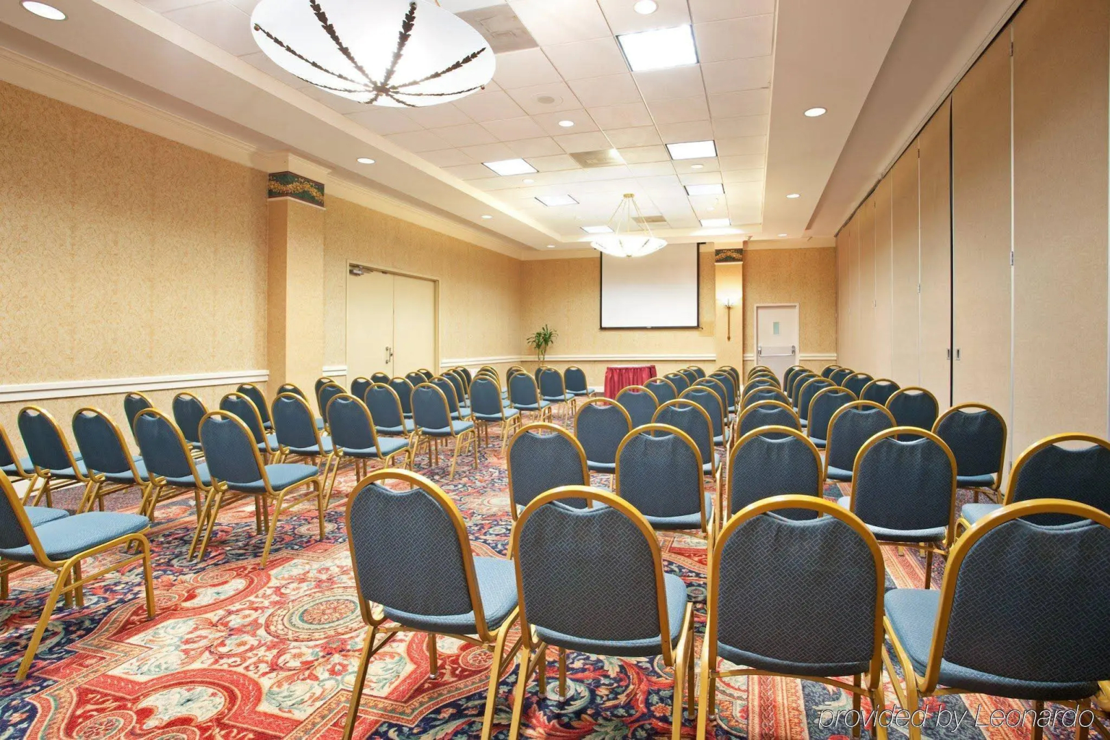 Holiday Inn Long Beach Airport Hotel and Conference Center by IHG