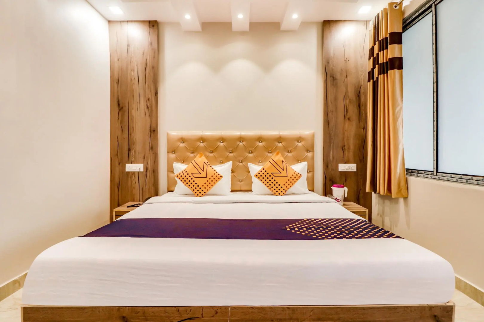 SPOT ON 69549 Hotel Shri Ram Kashi
