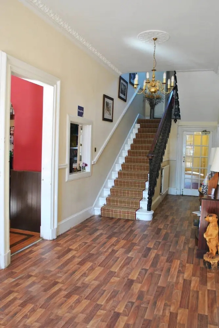 Royal Mackintosh Hotel