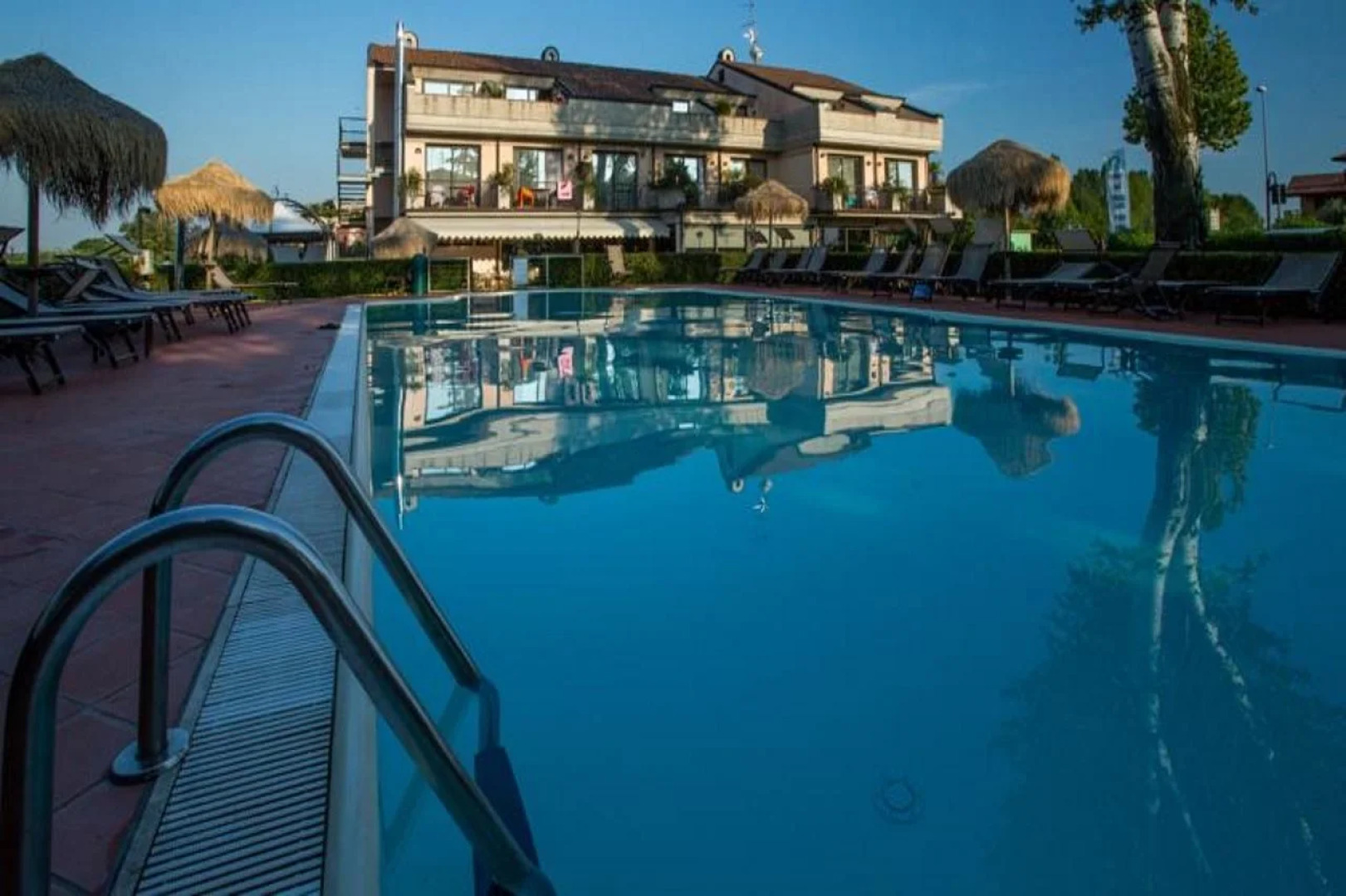 Yachting Hotel Mistral