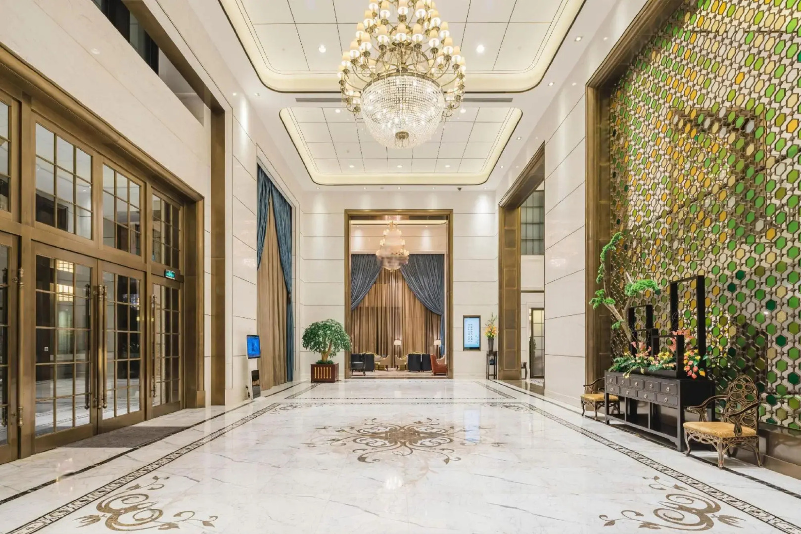 S & N International Hotel Linhai