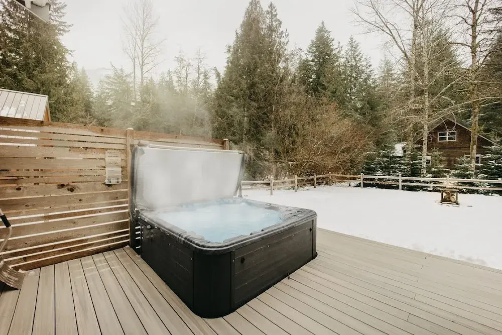 62sl - Hot Tub - Wifi - Fireplace - Pets Ok 3 Bedroom Home by Redawning