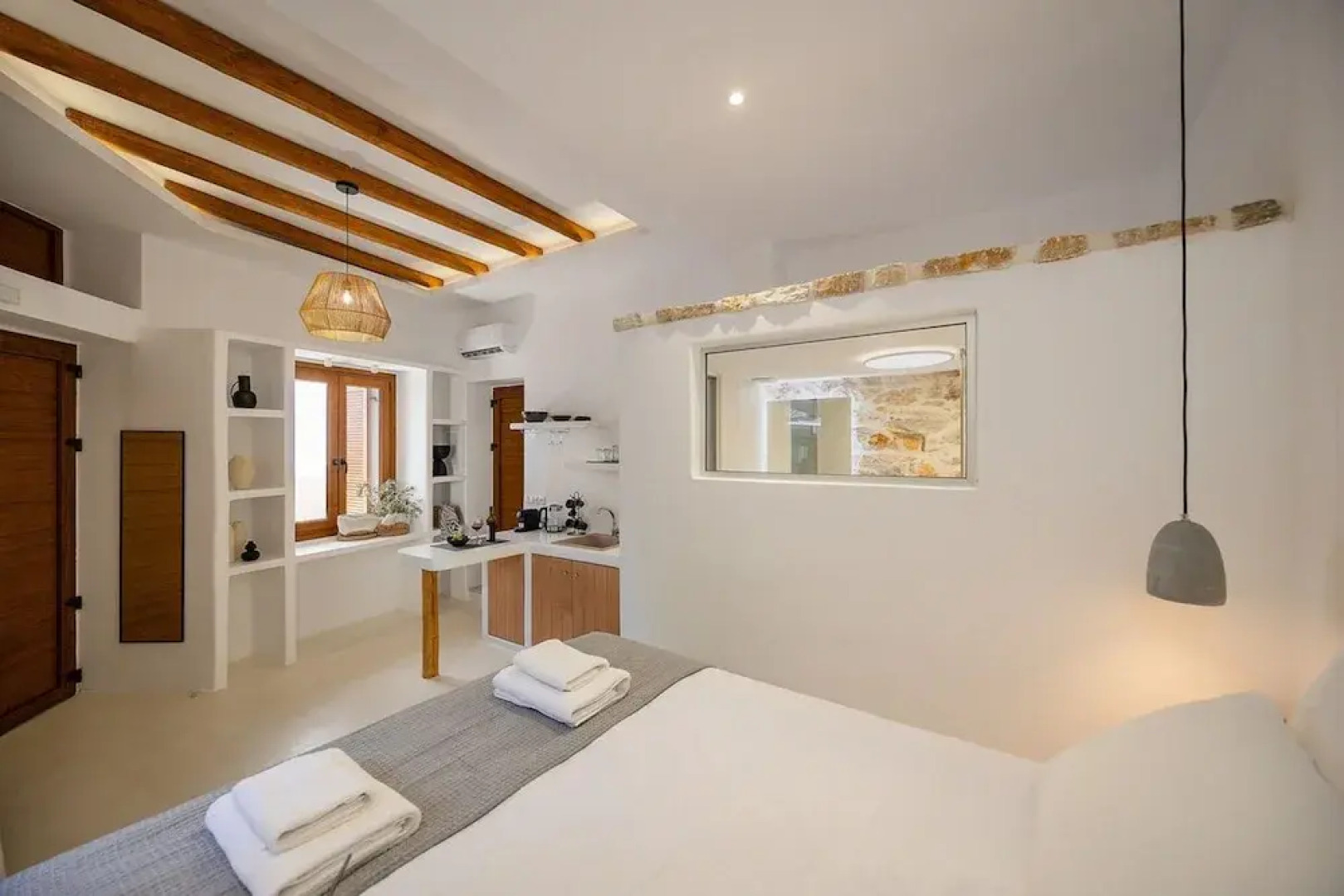 Naxos Boutique Suites