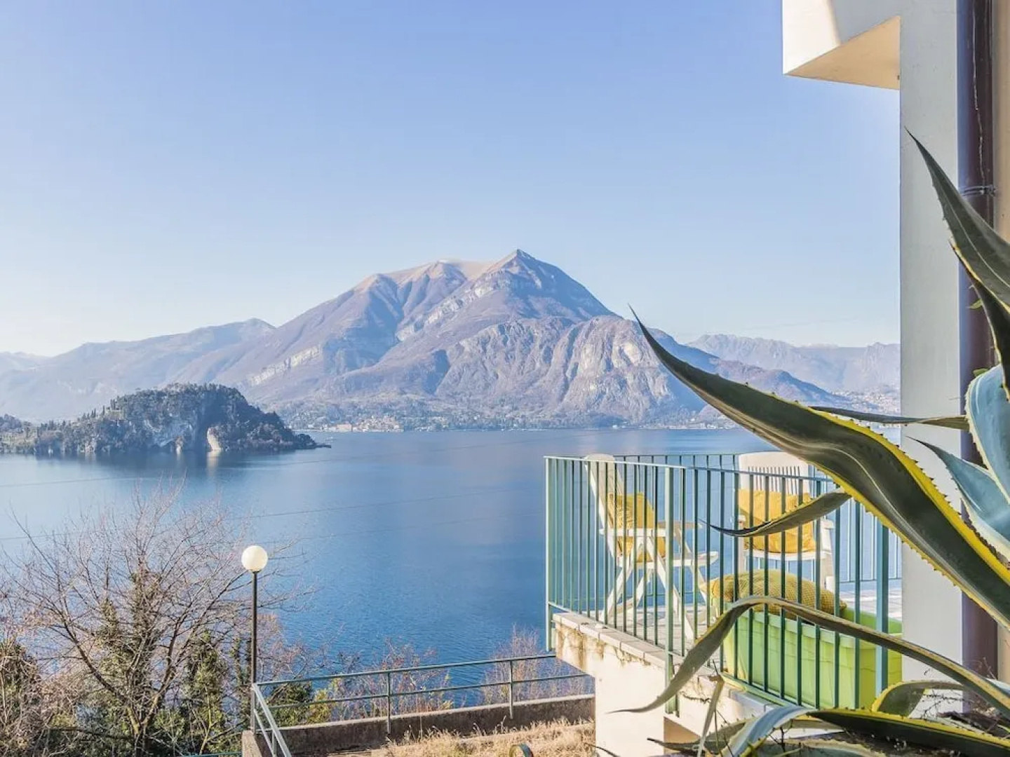 Sunset Flat Varenna Pino