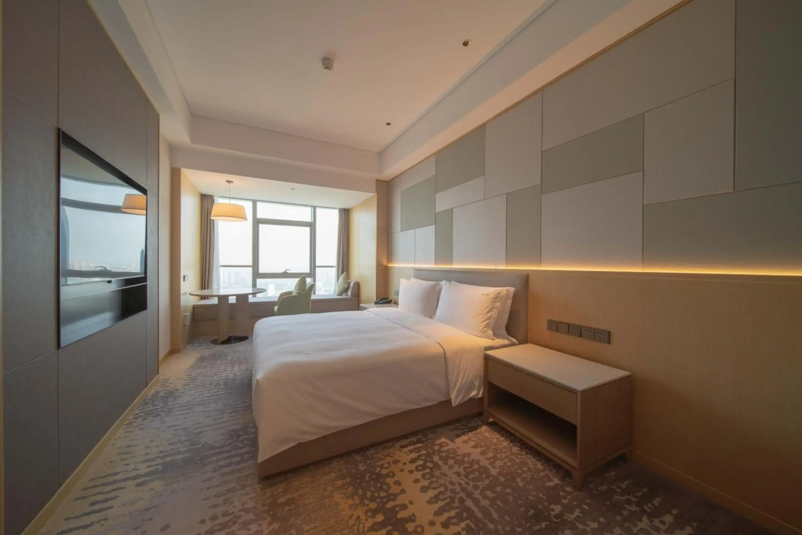 Holiday Inn Qinhuangdao Haigang by IHG