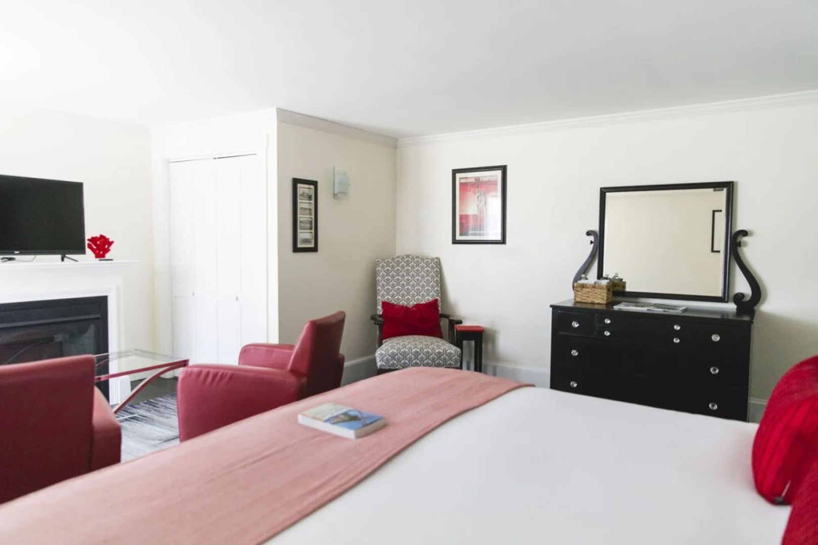 The Platinum Pebble Boutique Inn - Adults Only