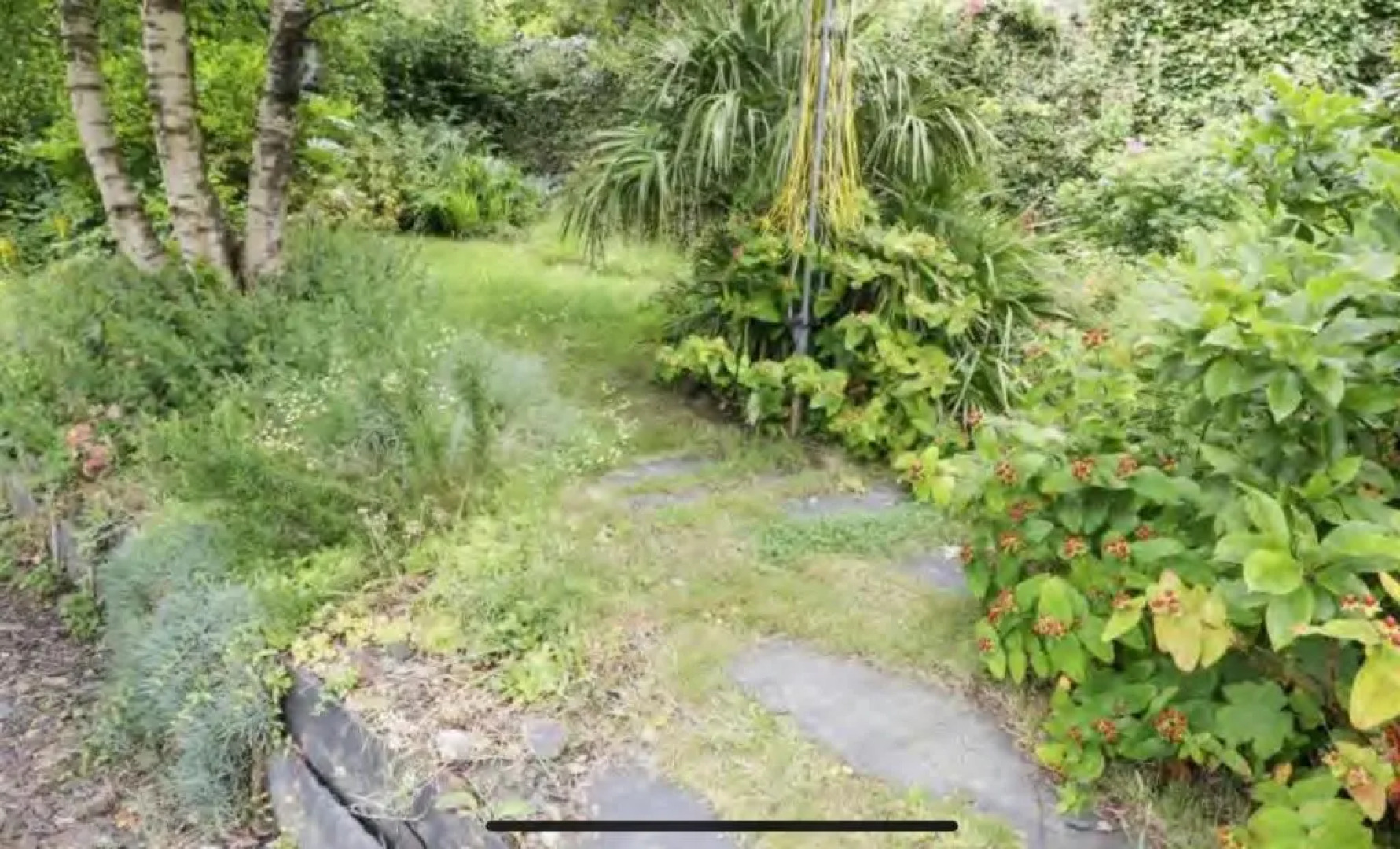 2 Bed Cottage Sleeps 4 - Pets Ok - Private Garden