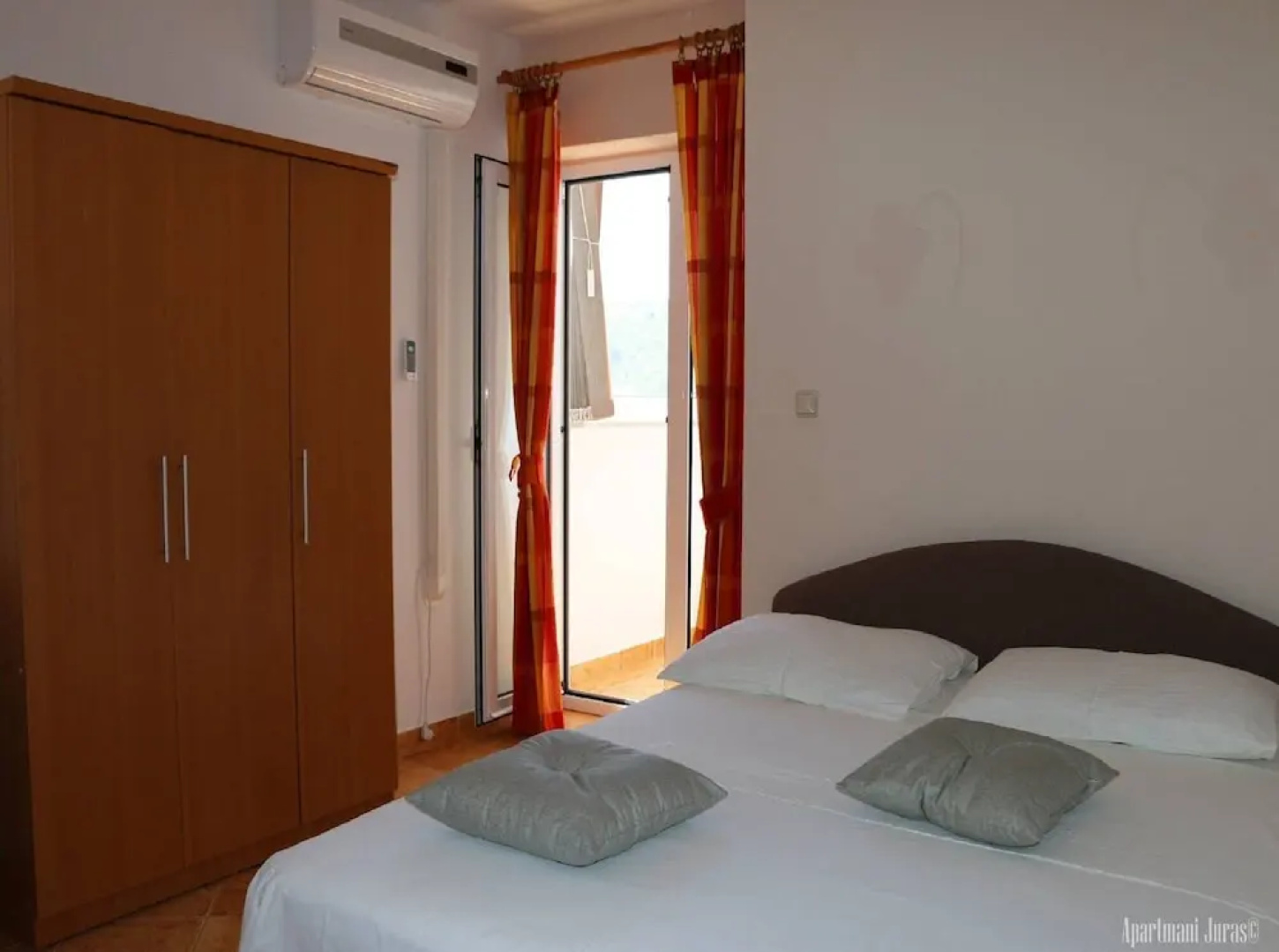 Apartments Juras