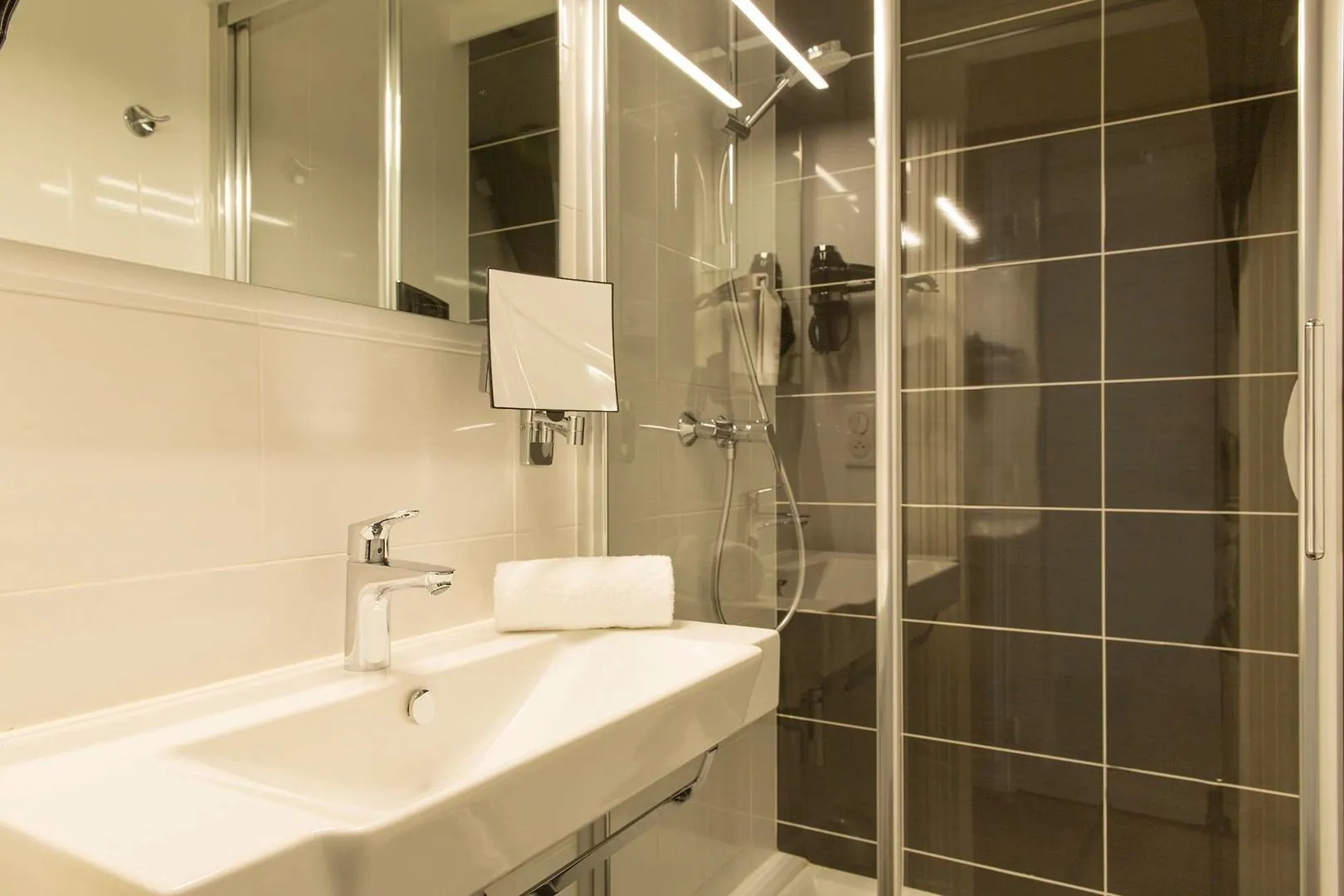 BRIT HOTEL CONFORT CLERIA LORIENT Centre