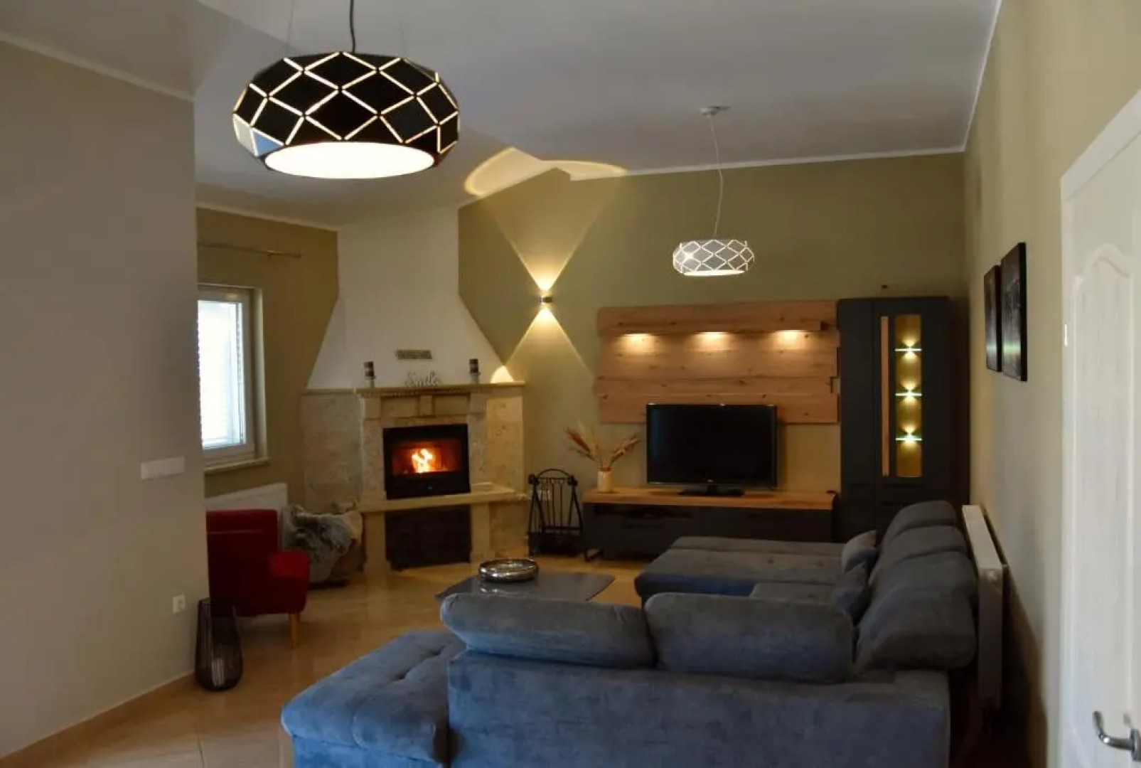 Villa Selo Mekisi the Private Villa With a Heated Pool