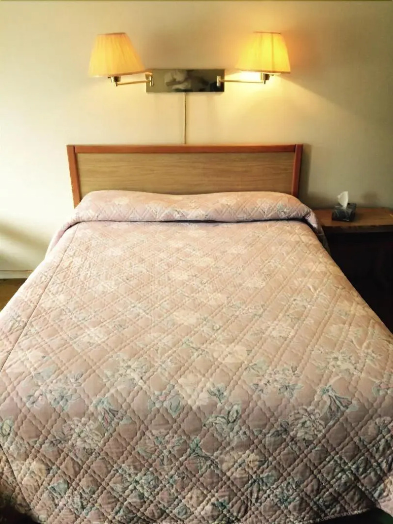 Town N Country Motor Inn