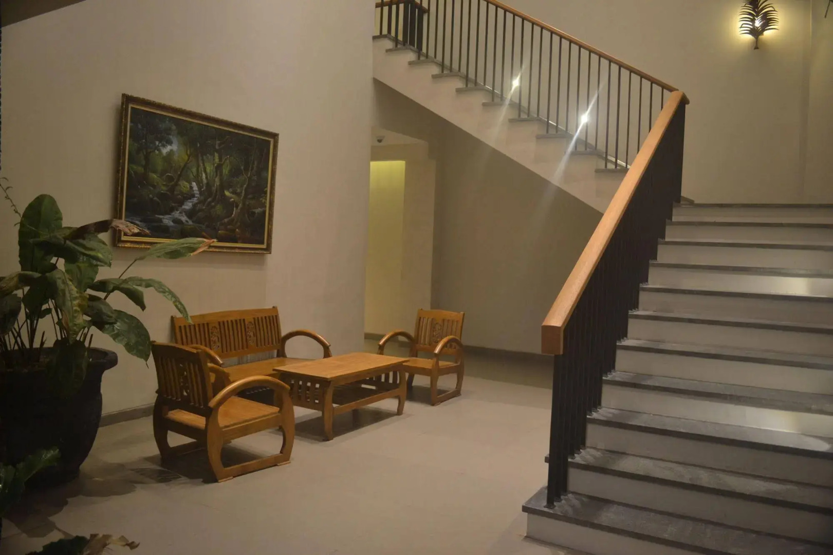 Grand Laguna Hotel & Villa