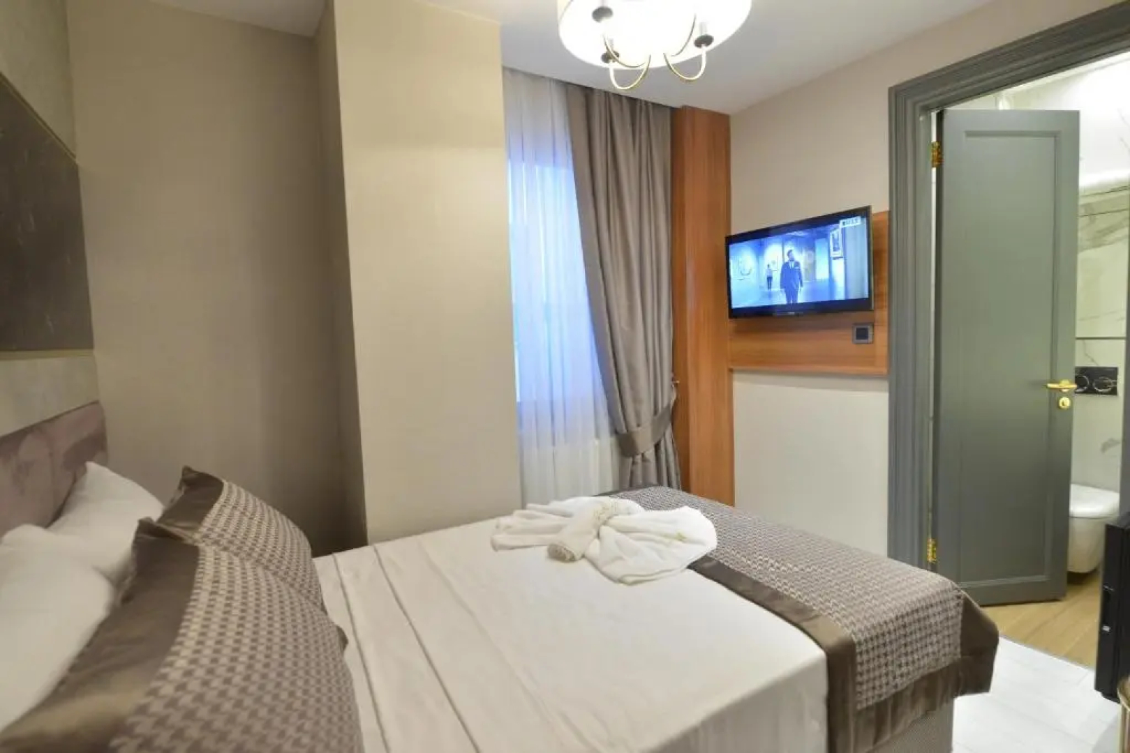 Santra Hotel
