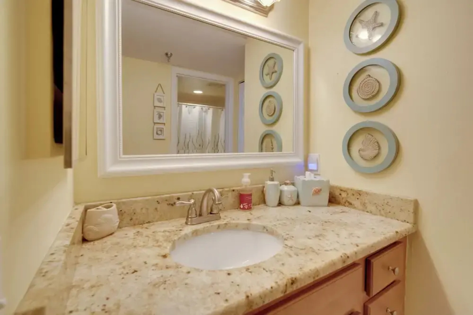 Waterfront Hudson Condo w/ Amenity Access!